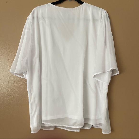 JM Collection White V-Neck Blouse XXL - Picture 9 of 11